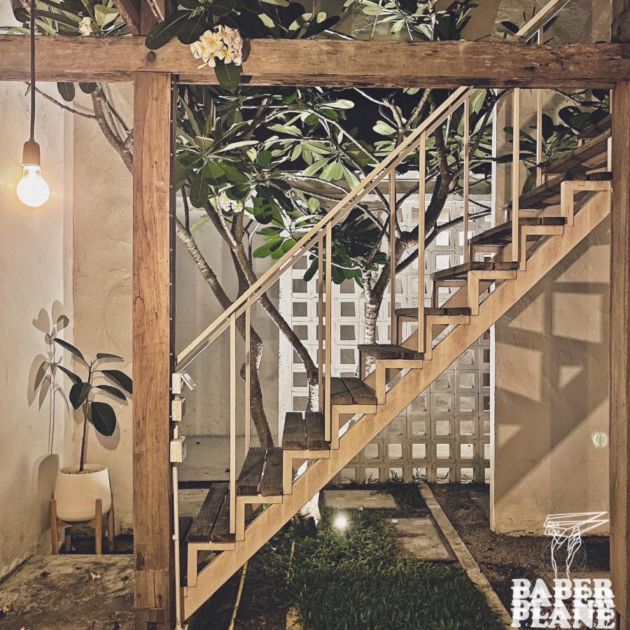 Paper Plane Cnx Bed and Breakfast Τσιάνγκ Μάι Εξωτερικό φωτογραφία